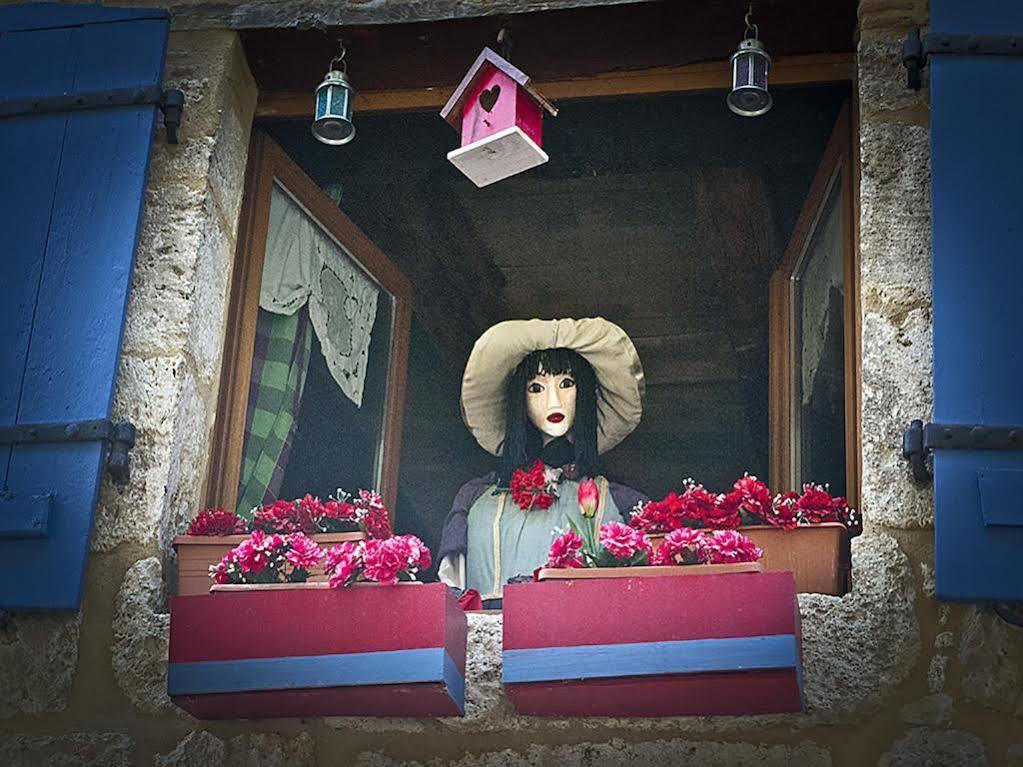 Le Colombier De Cyrano Et Roxane Bed and Breakfast Bergerac Buitenkant foto