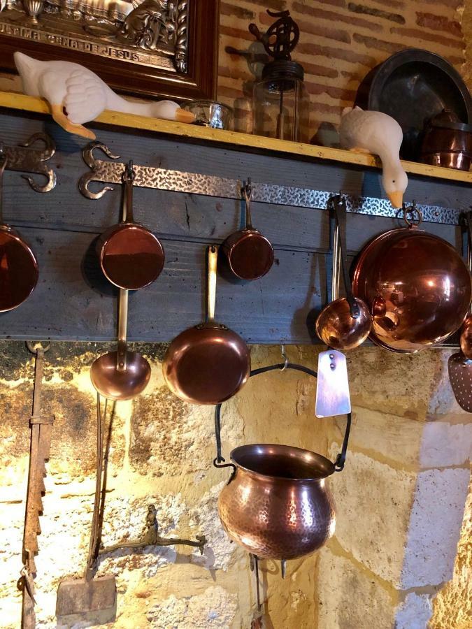 Le Colombier De Cyrano Et Roxane Bed and Breakfast Bergerac Buitenkant foto